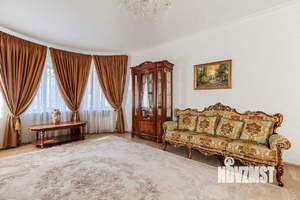 Дом 254м², 2-этажный, участок 7 сот.  