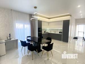 Дом 102м&sup2;, 1-этажный, участок 7 сот.  