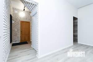 Дом 200м&sup2;, 2-этажный, участок 6 сот.  