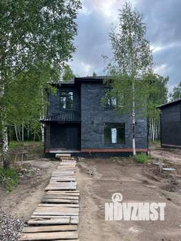 Дом 196м², 2-этажный, участок 9 сот.  