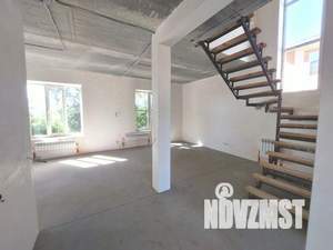 Дом 153м&sup2;, 2-этажный, участок 6 сот.  