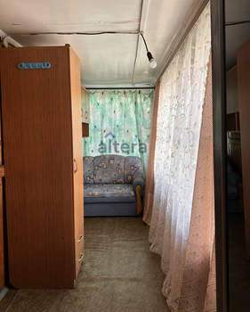 Дом 30м&sup2;, 2-этажный, участок 5 сот.  