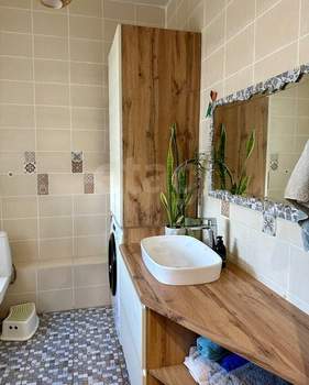 Дом 193м&sup2;, 2-этажный, участок 6 сот.  