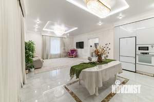 Дом 195м&sup2;, 2-этажный, участок 8 сот.  