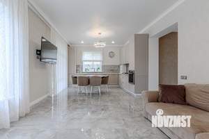 Коттедж 146м², 2-этажный, участок 4 сот.  