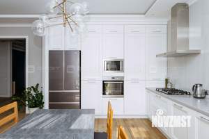 Дом 260м&sup2;, 2-этажный, участок 14 сот.  