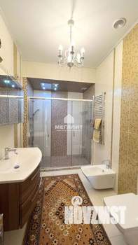 Дом 336м&sup2;, 2-этажный, участок 15 сот.  