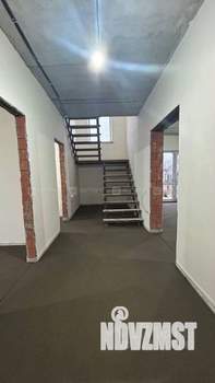 Дом 144м&sup2;, 2-этажный, участок 8 сот.  