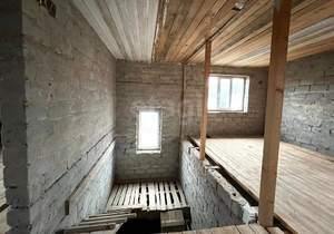 Дом 185м&sup2;, 3-этажный, участок 5 сот.  