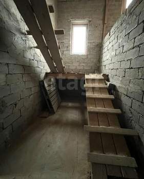 Дом 185м&sup2;, 3-этажный, участок 5 сот.  