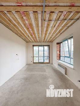 Коттедж 200м², 2-этажный, участок 6 сот.  