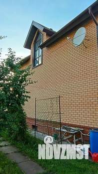 Коттедж 240м&sup2;, 2-этажный, участок 9 сот.  