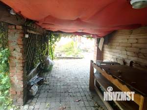 Дом 263м&sup2;, 2-этажный, участок 7 сот.  