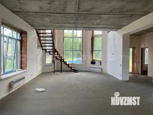 Дом 190м², 2-этажный, участок 5 сот.  