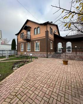 Дом 224м², 2-этажный, участок 6 сот.  