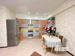 Таунхаус 128м&sup2;, 3-этажный, участок 1 сот.  