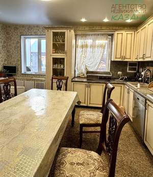 Дом 250м&sup2;, 2-этажный, участок 9 сот.  