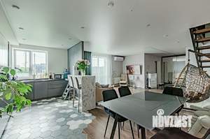 Дом 114м&sup2;, 2-этажный, участок 5 сот.  