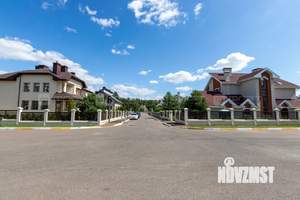 Дом 293м², 3-этажный, участок 13 сот.  