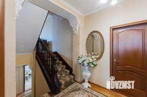 Дом 180м&sup2;, 2-этажный, участок 6 сот.  