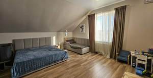 Дом 371м&sup2;, 3-этажный, участок 8 сот.  