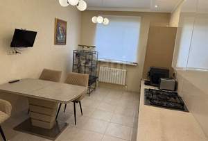 Дом 224м&sup2;, 2-этажный, участок 6 сот.  