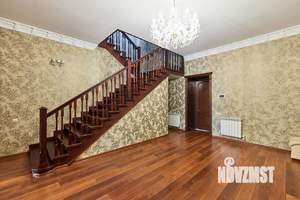 Дом 479м², 3-этажный, участок 18 сот.  