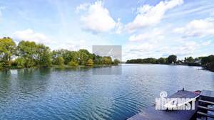 Дом 37м&sup2;, 2-этажный, участок 4 сот.  