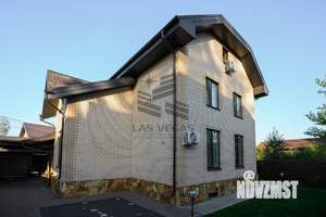 Дом 169м², 3-этажный, участок 6 сот.  