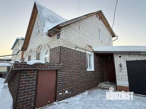 Коттедж 200м&sup2;, 2-этажный, участок 6 сот.  