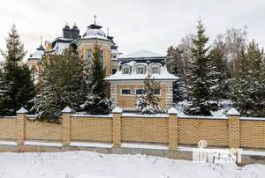 Дом 290м&sup2;, 2-этажный, участок 10 сот.  