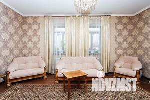 Коттедж 306м&sup2;, 2-этажный, участок 10 сот.  