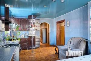 Дом 258м&sup2;, 2-этажный, участок 15 сот.  