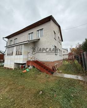 Дом 272м², 2-этажный, участок 13 сот.  