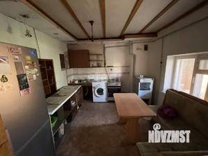 Дом 948м&sup2;, 2-этажный, участок 10 сот.  