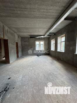 Дом 565м&sup2;, 3-этажный, участок 8 сот.  