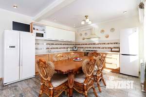 Коттедж 229м&sup2;, 2-этажный, участок 7 сот.  