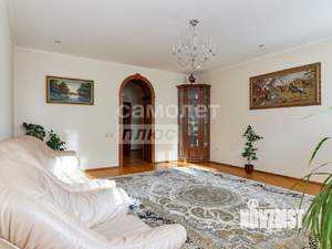 Коттедж 232м&sup2;, 2-этажный, участок 6 сот.  