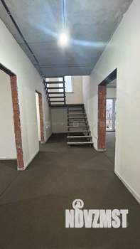 Дом 143м&sup2;, 2-этажный, участок 6 сот.  