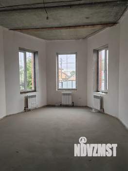 Дом 120м&sup2;, 2-этажный, участок 4 сот.  