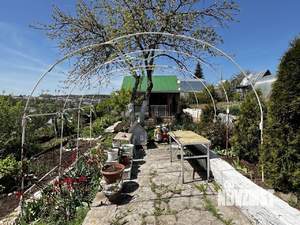 Дом 20м&sup2;, 2-этажный, участок 5 сот.  