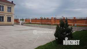 Дом 900м², 3-этажный, участок 16 сот.  