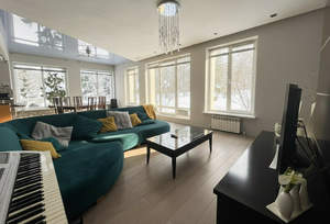 Дом 236м&sup2;, 2-этажный, участок 771 сот.  