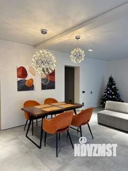 Дом 402м&sup2;, 3-этажный, участок 7 сот.  