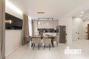 Дом 141м&sup2;, 2-этажный, участок 4 сот.  