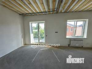 Дом 120м&sup2;, 2-этажный, участок 4 сот.  