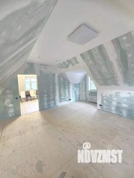 Дом 180м², 2-этажный, участок 4 сот.  