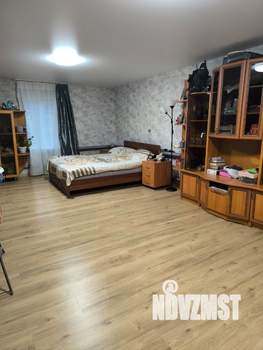 Дом 254м², 2-этажный, участок 9 сот.  