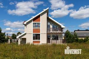 Дом 293м², 3-этажный, участок 13 сот.  