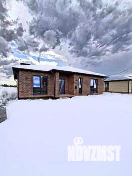 Дом 142м&sup2;, 1-этажный, участок 10 сот.  